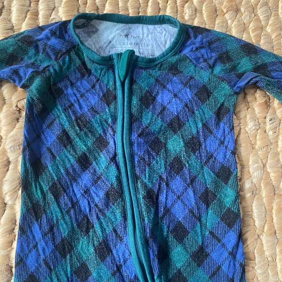 Little Sleepies Matching Set: Emerald Plaid Zippy Size 3-6 Months with Bow - Picture 2 of 5